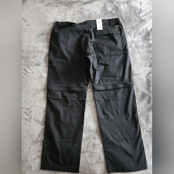 Men Levi's convertible Hiking Pants - Picture 9 of 12